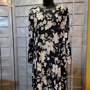 NWT old navy small black w/floral dress.